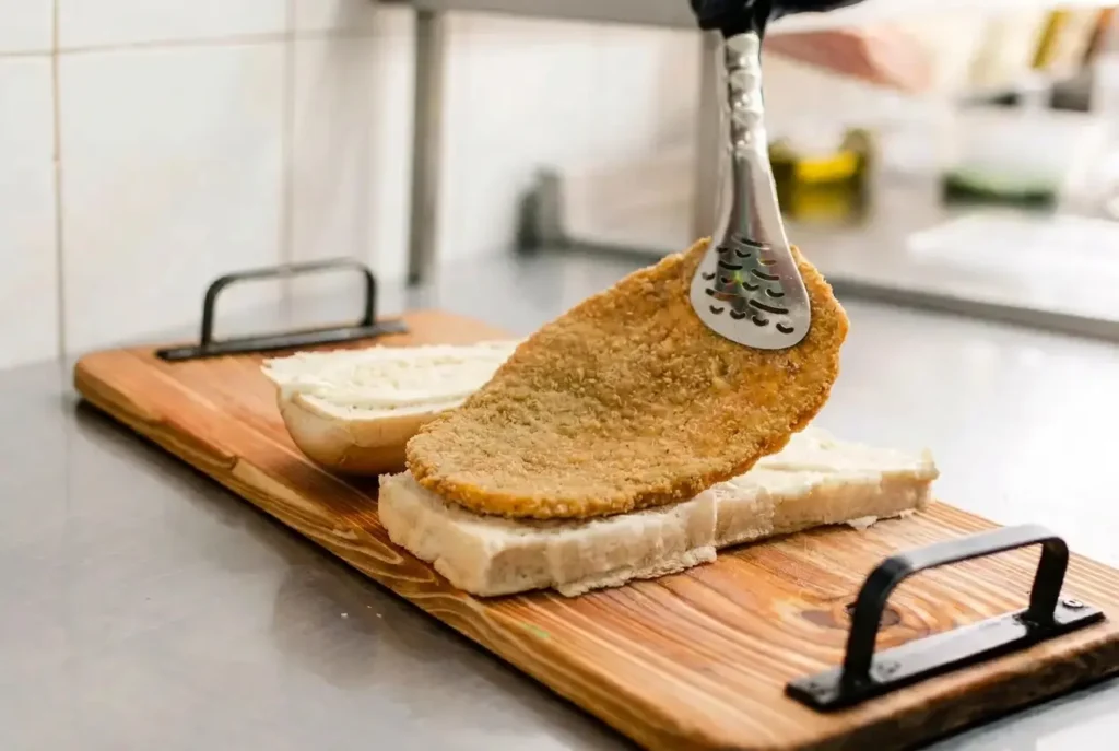 Milanesas de carne de 250g para sándwiches en bares y cafeterías.